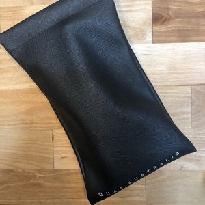 QUAY Australia vivienne black smoke